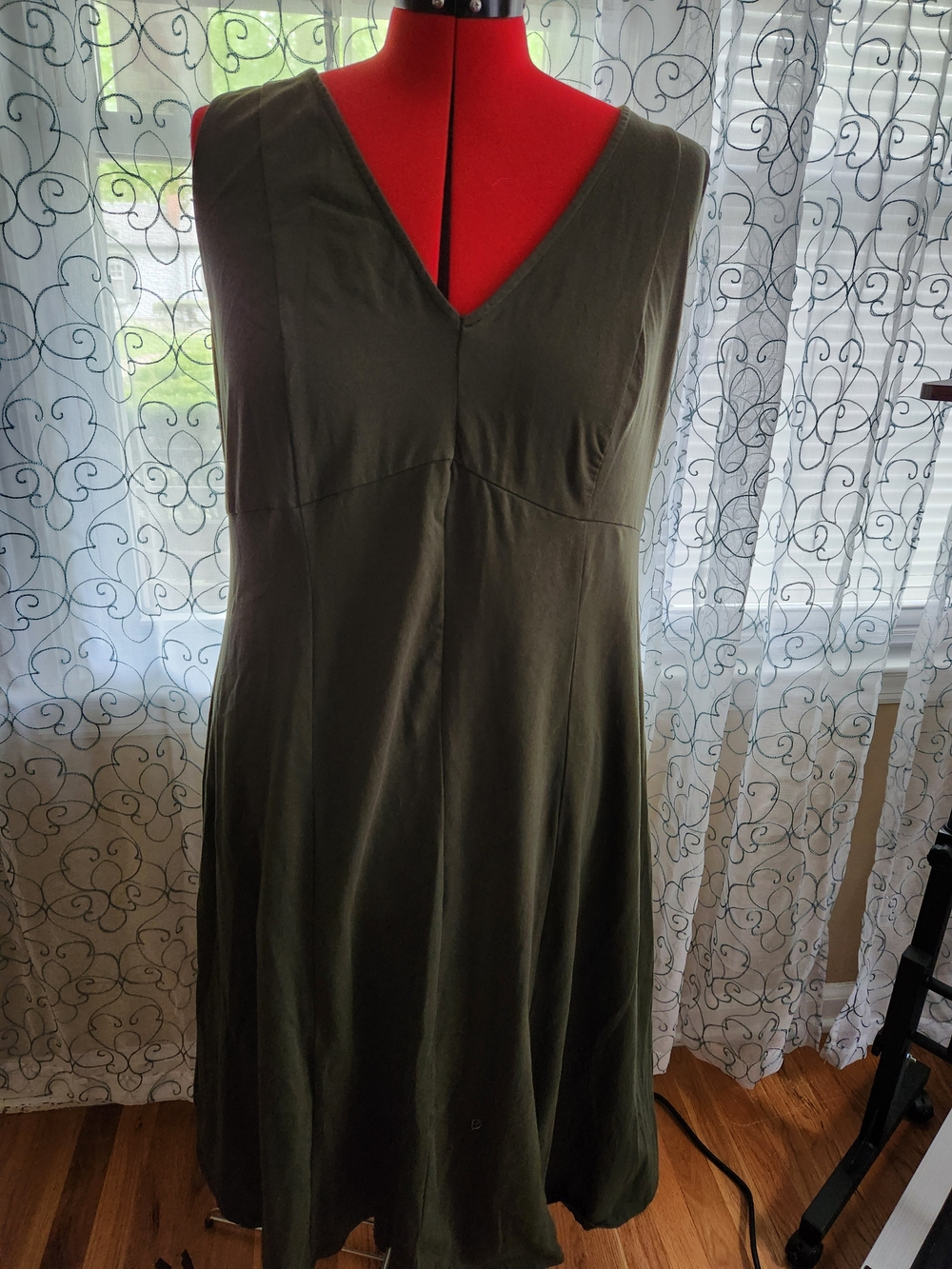 Ava & Viv Olive Green V-Neck Midi Dress